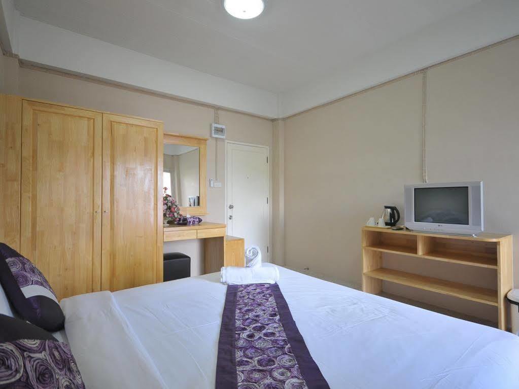 Seri 47 Residence Bangkok Kültér fotó